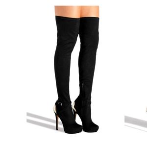 Shoe Dazzle Cleopatra Stretch to fit Boots sz.9